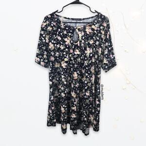 Monnuro 2X Black & Floral Print Multicolor Short Sleeve Shirt Top Boho Bohemian